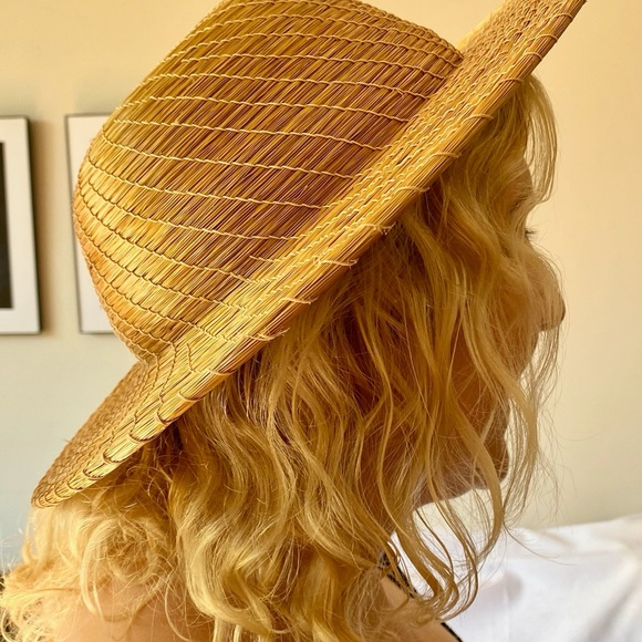 Rare Golden Grass Hat - Picture 3 of 3